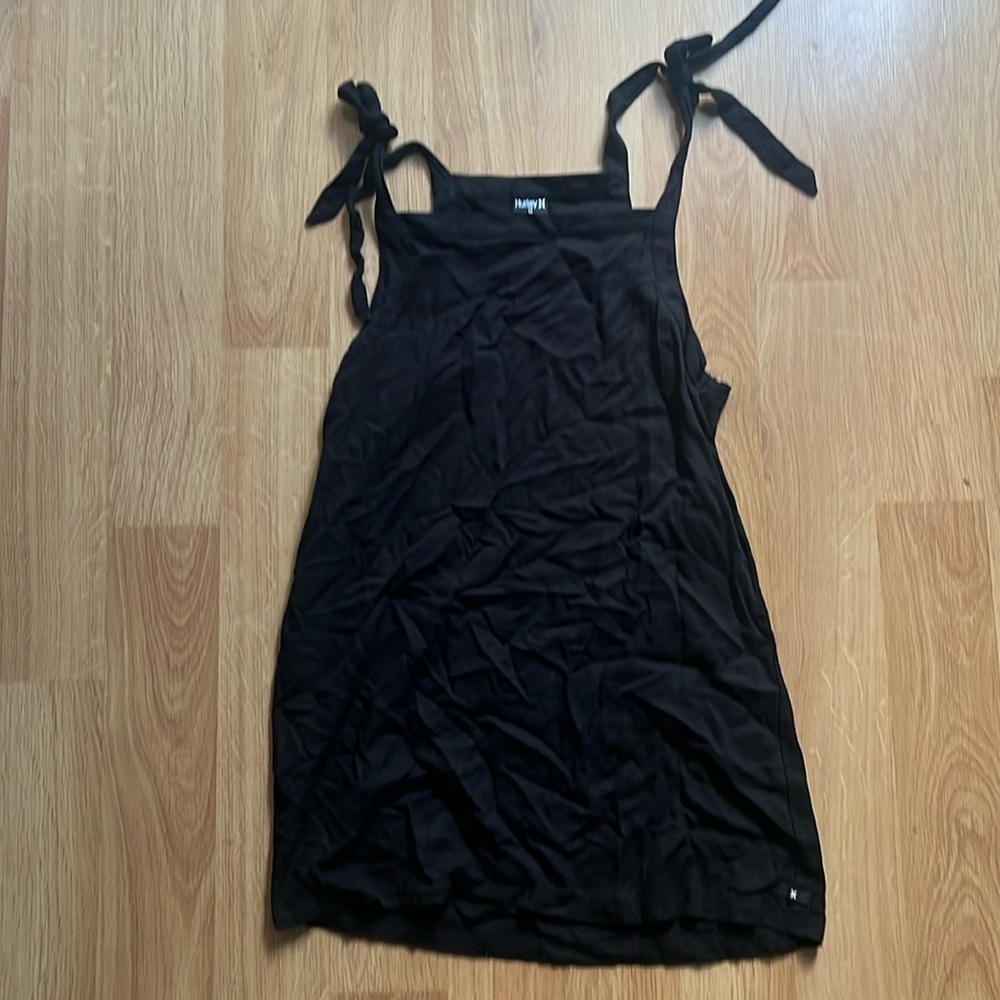 Hurley black tie strap dress cover up size M